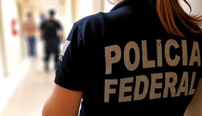 Um homem foi preso em flagrante em Manaus ao tentar atuar como advogado dentro do MPF usando um documento da OAB cancelado.