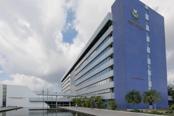 Prorrogadas as inscrições do concurso da Aleam com 100 vagas imediatas e 263 em cadastro reserva para cargos de nível médio e superior.