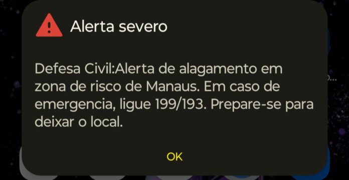 A Defesa Civil de Manaus colocou a capital em estado de atenção por causa da previsão de chuvas intensas.