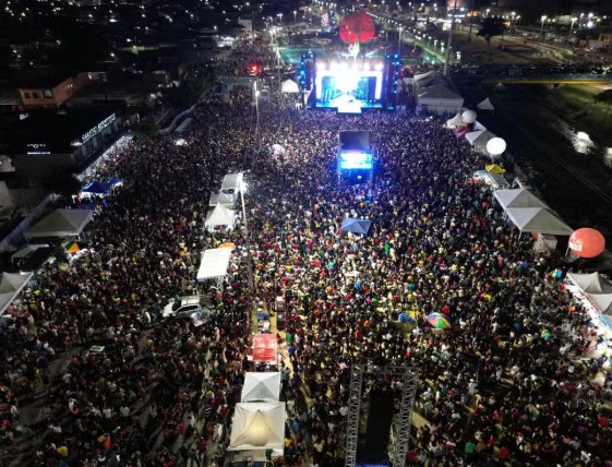 Shows em Manaus celebram 356 anos da cidade na Ponta Negra e Alameda Alphaville com atrações gospel e populares.
