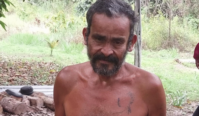 Equipes do Corpo de Bombeiros e da Defesa Civil continuam as buscas pelo idoso Sérgio Dias da Silva, de 65 anos, desaparecido desde sábado.