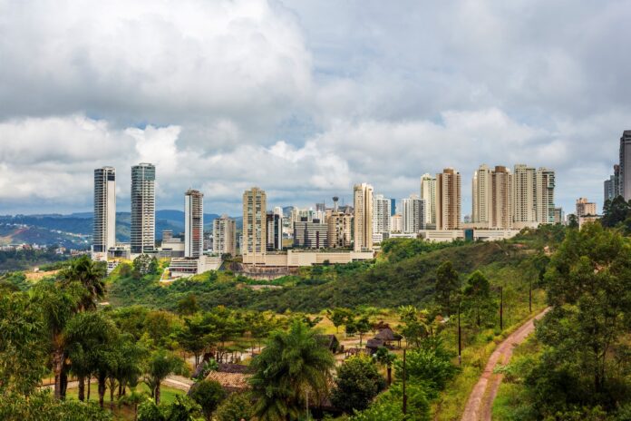 Segundo o Censo 2022 do IBGE, Nova Lima (MG) tem a maior renda média do país, com R$ 6.929.