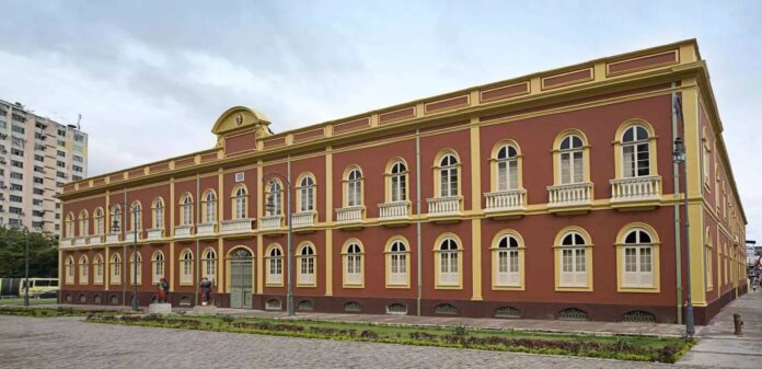 A exposição “Bernardo Ramos: Moedas e Memórias” celebra 125 anos do Museu de Numismática. Entrada gratuita.