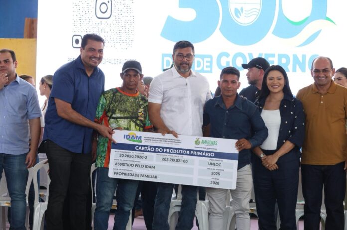 Governo investe R$ 300 mil na Festa do Leite e entrega equipamentos, crédito e apoio ao setor primário em Autazes.