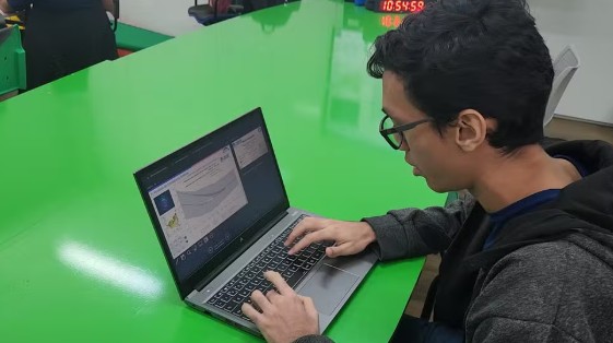 Sistema com IA desenvolvido pela UEA prevê nível dos rios do Amazonas com até 30 dias de antecedência, ajudando a antecipar cheias e secas.