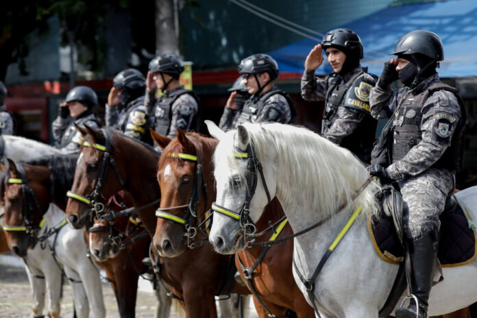 Wilson Lima lança Operação Natal Mais Seguro em Manaus, com 1.650 policiais e 500 alunos soldados, reforçando a segurança durante as festas