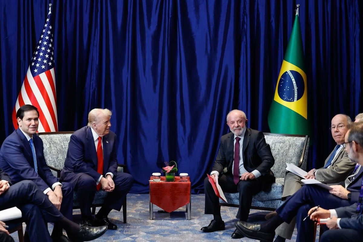 Casa Branca anuncia que Trump zera tarifas de 40% sobre produtos brasileiros. Carne e café são beneficiados com isenção fiscal.