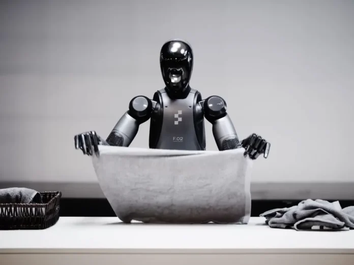 O Robô Neo, da 1X, está em pré-venda por US$ 20 mil. Ele promete dobrar roupas, mas depende de operadores humanos remotos, levantando sérias questões de privacidade.