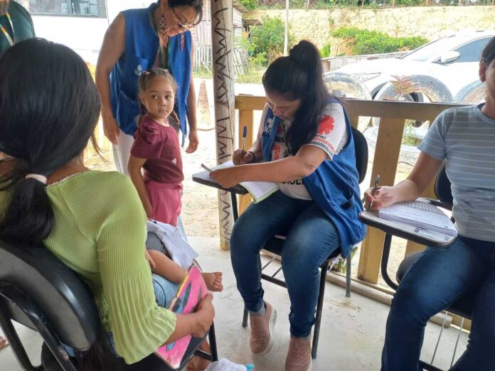 Prefeitura de Manaus realiza ação do Novembro Azul na aldeia Kokama Emanuel com atendimentos, exames e orientação à saúde masculina.