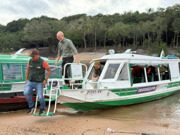 O sistema de teleconsultas da zona rural de Manaus chamou a atenção do governo alemão, que visitou unidades de saúde.