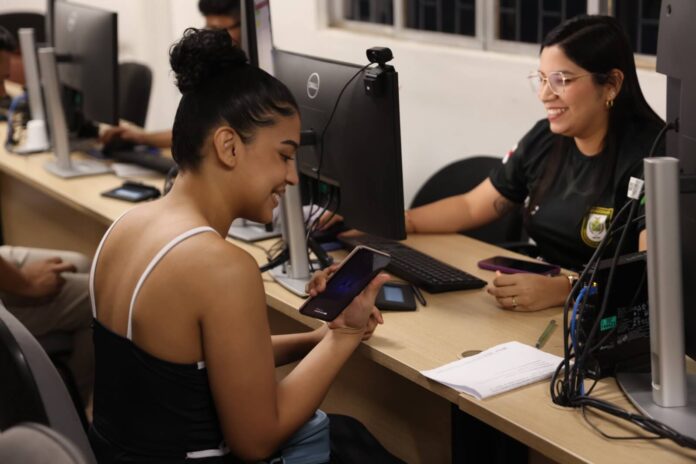 Prazo para retirar celulares recuperados pelo Programa RecuperaFone encerra nesta quarta-feira em Manaus; mais de 500 pessoas estão na lista.