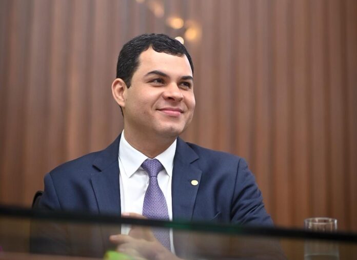 Saullo Vianna volta ao cargo de Secretário Municipal da Mulher, Assistência Social e Cidadania (Semasc) de Manaus, conforme decreto publicado no DOM.