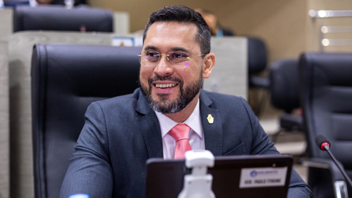 Educação financeira nas escolas de Manaus avança com projeto que prevê consumo consciente e prevenção a fraudes na rede pública.