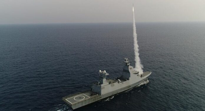 A Alemanha suspendeu o embargo parcial e voltará a exportar armas para Israel, condicionando a decisão ao cessar-fogo com o Hamas