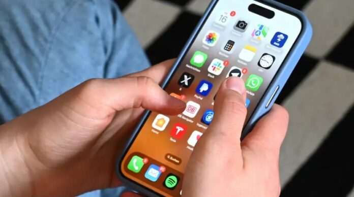 Estados brasileiros adotam novas estratégias de inteligência focadas em receptadores para combater o roubo de celulares.