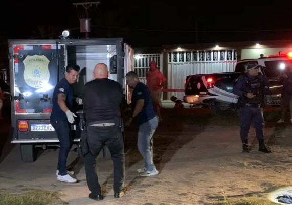 Thiago Lima dos Santos, 'TH da Zona Leste' e chefe do Comando Vermelho no Amazonas, é morto em emboscada com 38 tiros em Manaus.