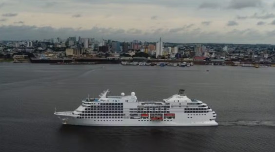 Expedição Banzeiro da Esperança encerra viagem após 20 dias e leva reivindicações de povos da floresta para a COP30 em Belém.