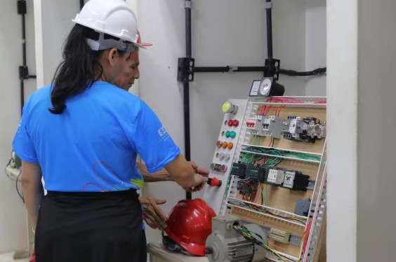 Sesi e Senai abrem 500 vagas gratuitas no Amazonas para cursos profissionalizantes e EJA. Inscrições até sexta-feira (28).