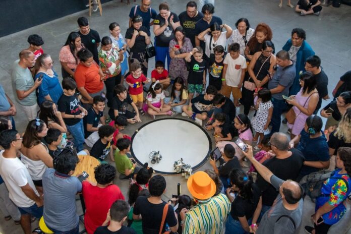 Mostra Tecnológica destaca jovens que criam soluções sustentáveis para comunidades ribeirinhas no Amazonas, unindo inovação, tecnologia e impacto social.