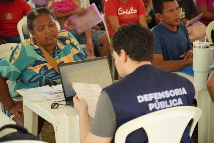 Mutirão da Defensoria Pública garante acesso à Justiça, documentação e benefícios previdenciários a indígenas da Terra Caititu, em Lábrea.