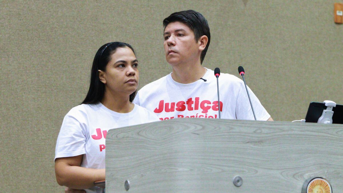 CMM recebe pais de Benício, criança morta após dose errada de adrenalina, e reforça apoio na busca por justiça em Manaus.