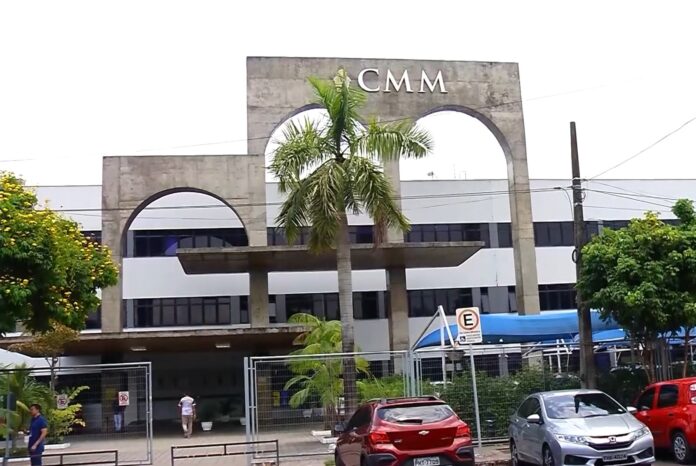 CMM aprovou empréstimo de R$ 1 bilhão para a Prefeitura de Manaus junto ao Banco Mundial. Recurso visa reestruturar dívidas e gerar economia fiscal.