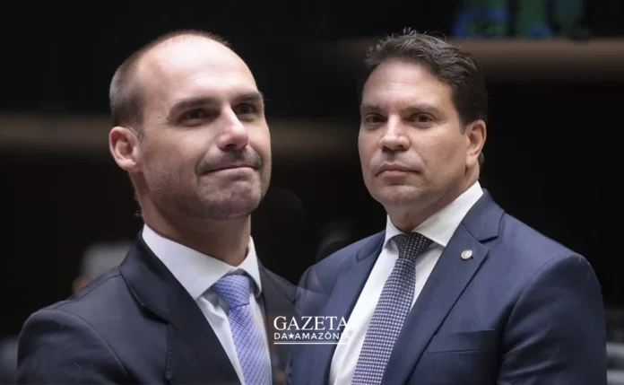 A Câmara confirmou a cassação de mandatos de Eduardo Bolsonaro e Ramagem nesta quinta (18)