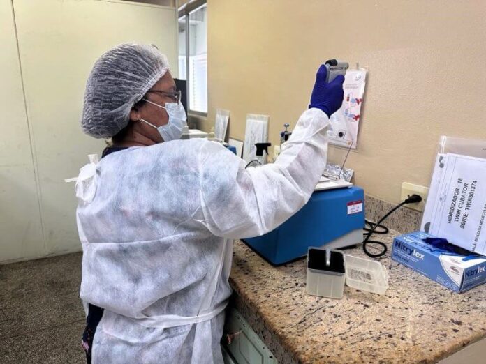 Informe da FVS aponta circulação de vírus respiratórios no Amazonas, com 5.280 casos de SRAG e 71 óbitos em 2025.