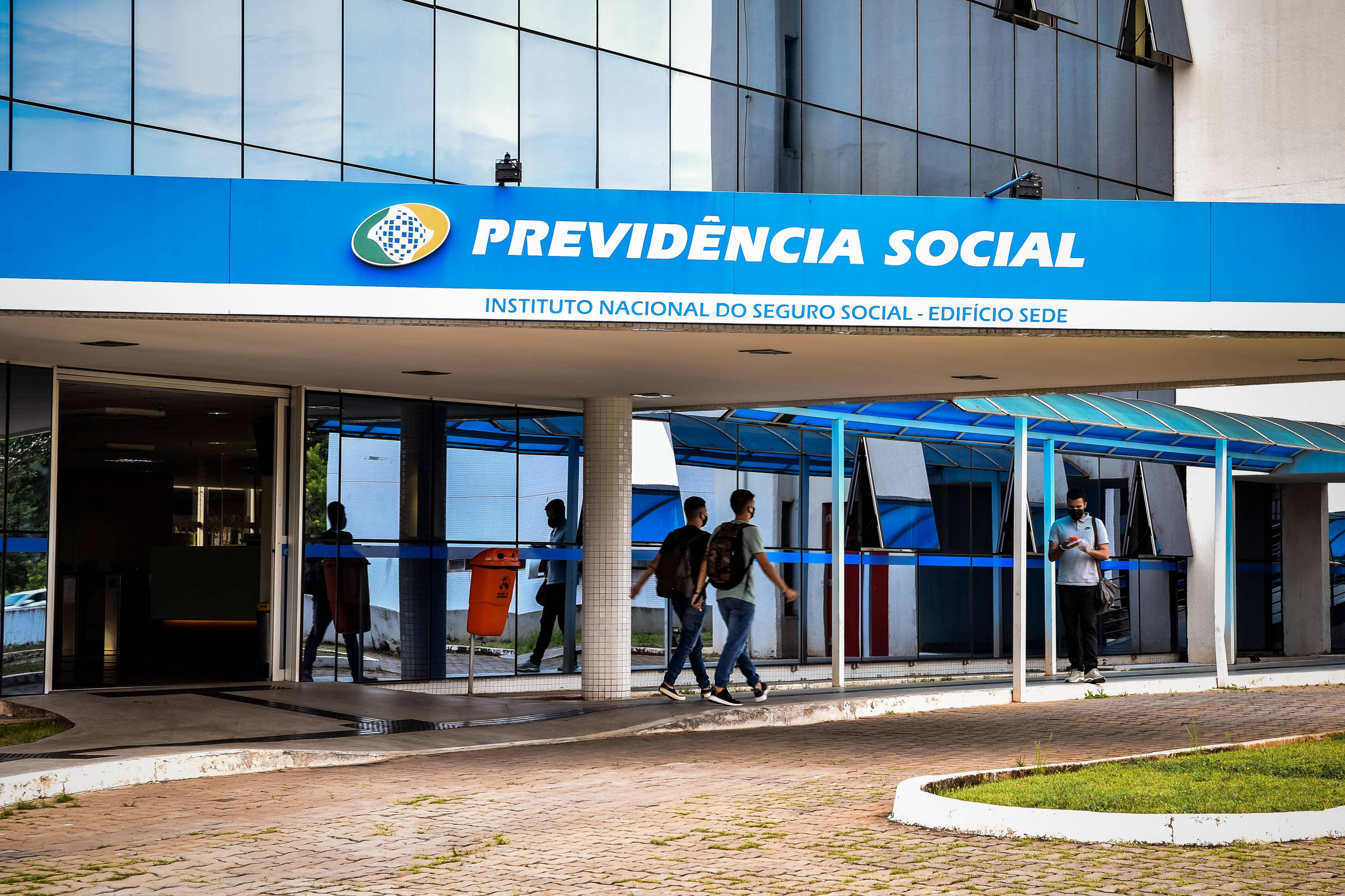 Mutirão INSS libera 280 vagas em Manaus e mais de 18 mil no país para perícias médicas. Saiba como agendar atendimento no fim de semana.