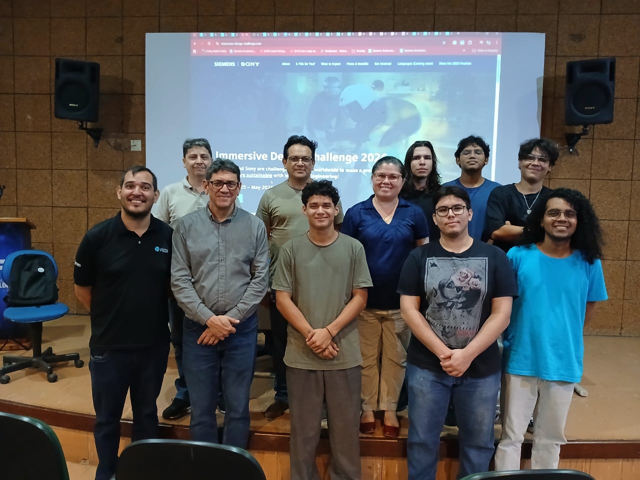 A UFAM recebeu a PLMX para apresentar o Immersive Design Challenge 2026. Saiba como a iniciativa da Siemens conecta alunos à inovação e Indústria 4.0.