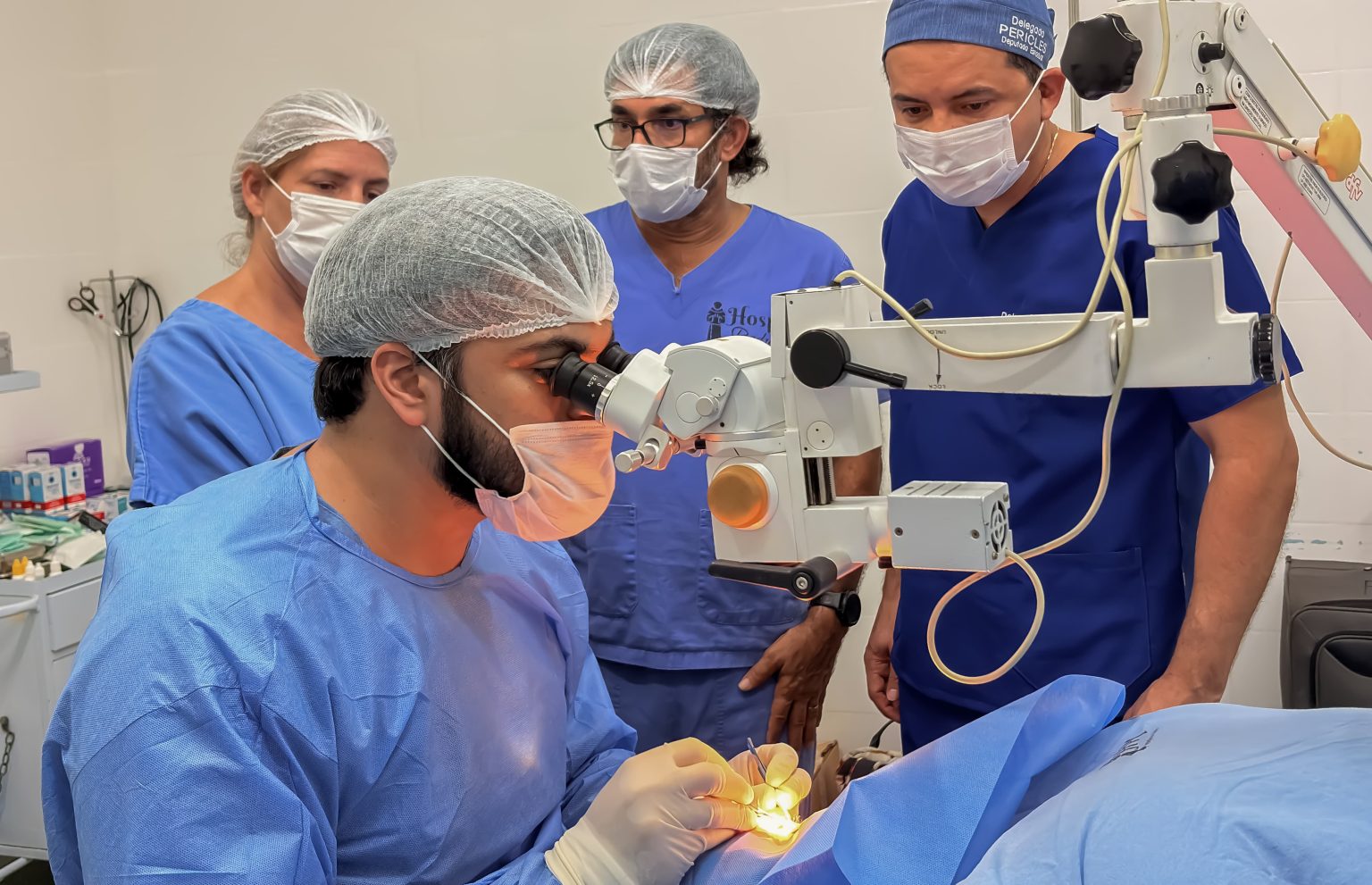 Mutirão de cirurgias de catarata em Parintins realiza 140 procedimentos por meio dos programas Novo Olhar e Opera+ Amazonas.