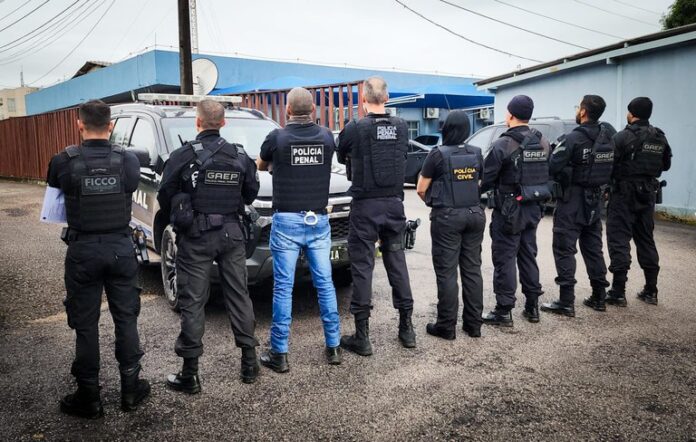 A Operação da PF prendeu mais de 40 suspeitos de integrarem facções criminosas no Amazonas e outros estados. Saiba mais sobre a ação contra o tráfico.