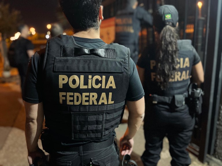 PF cumpre mandados contra envolvidos no plano de golpe. Prisões ocorrem em 8 estados após fuga de Silvinei Vasques