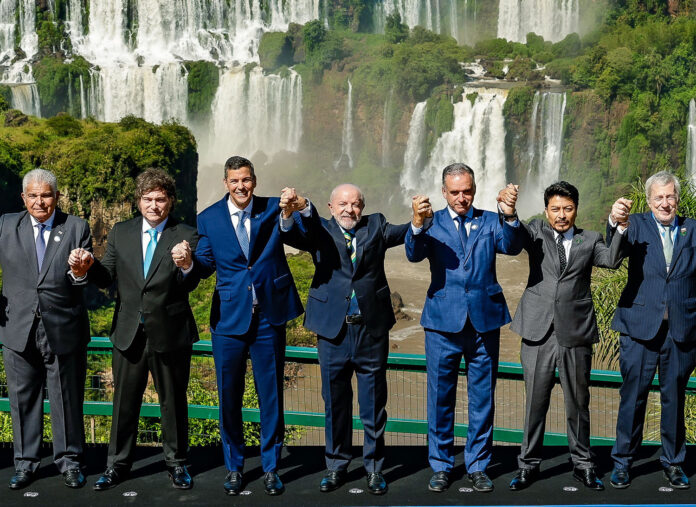 Mercosul enfrenta impasses políticos e comerciais após cúpula sem acordo com a UE e intensifica busca por novos mercados globais.