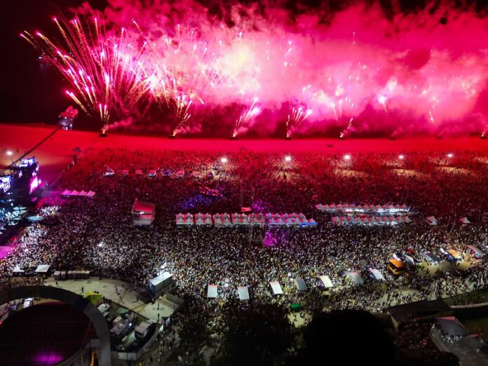 Réveillon Manaus 2026 terá três polos, atrações nacionais, regras de acesso e fogos de baixo ruído. Veja horários e orientações.