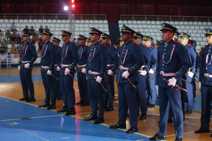 Formação de Oficiais Combatentes do Corpo de Bombeiros forma 51 oficiais no Amazonas e fortalece a segurança pública no estado.