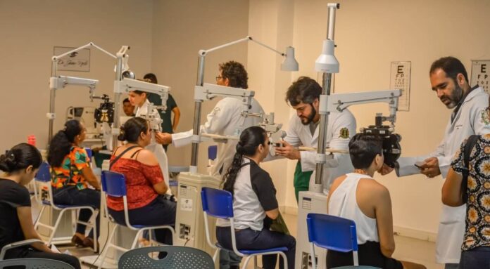 SES-AM mantém mutirão oftalmológico em dezembro com atendimento em clínicas credenciadas e entrega de óculos aos pacientes do SUS.