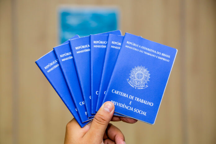 O Sine Manaus oferta 160 vagas de emprego nesta quarta (3/12). Saiba onde ir, documentos necessários e regras para participar da seleção.