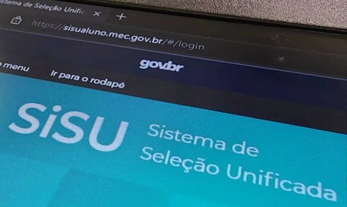 Confira as datas do Sisu 2026. Edição terá recorde de vagas e aceitará a melhor nota do Enem dos últimos três anos. Saiba como participar.