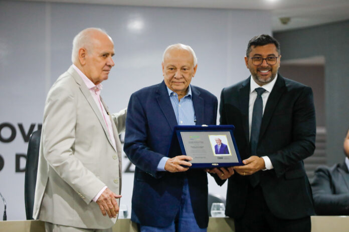 Última reunião do Codam em 2025 aprova R$ 925 milhões em investimentos. Governador destaca segurança jurídica e novos empregos no Amazonas.