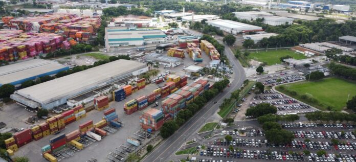 A Câmara aprovou o PLP 128/2025 mantendo a Zona Franca de Manaus fora do corte de benefícios. Saiba como ficam os impostos e a proteção ao modelo.