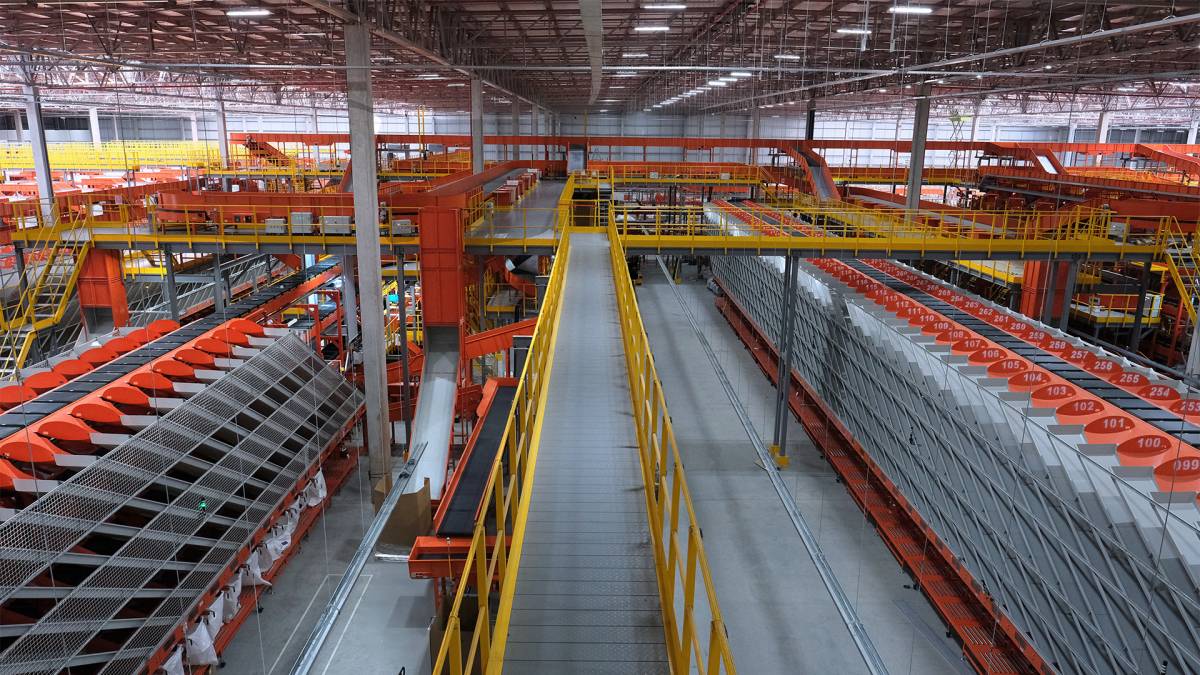 Compras internacionais poderão chegar a Manaus em 7 dias com novo centro de distribuição no aeroporto, agilizando entregas e aumentando a arrecadação.