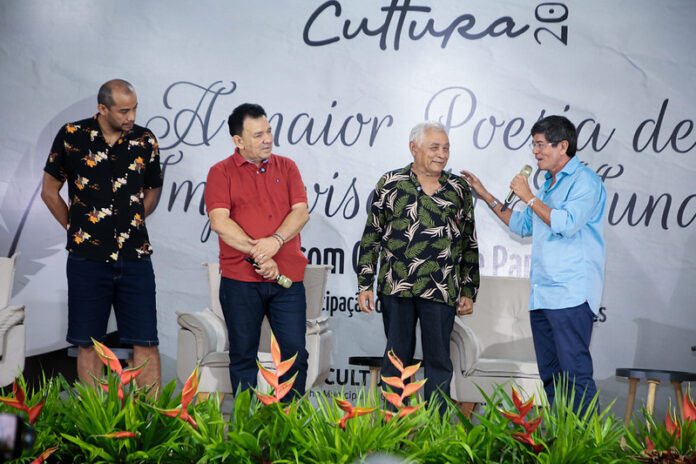 Evento cultural promovido pela Prefeitura de Manaus celebrou os 100 anos do cordel na Amazônia com poesia de improviso e atrações gratuitas.