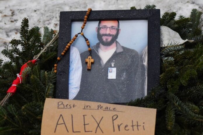 A morte de Alex Pretti por agentes federais em Minneapolis gerou protestos e embate político entre Trump e democratas.