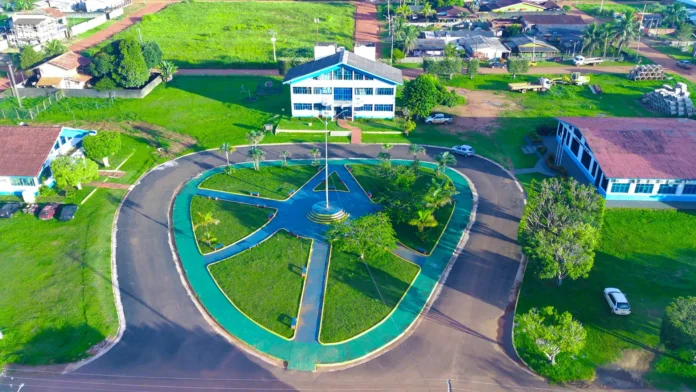 O Incra no Amazonas anulou o projeto de carbono da família Vorcaro em Apuí.