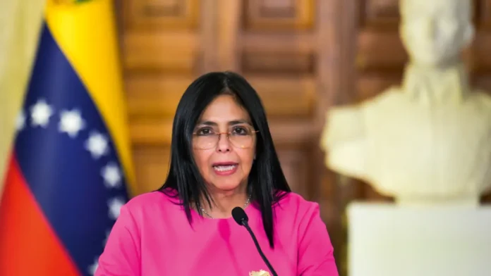 Delcy Rodríguez declara estar farta de ordens de Washington.
