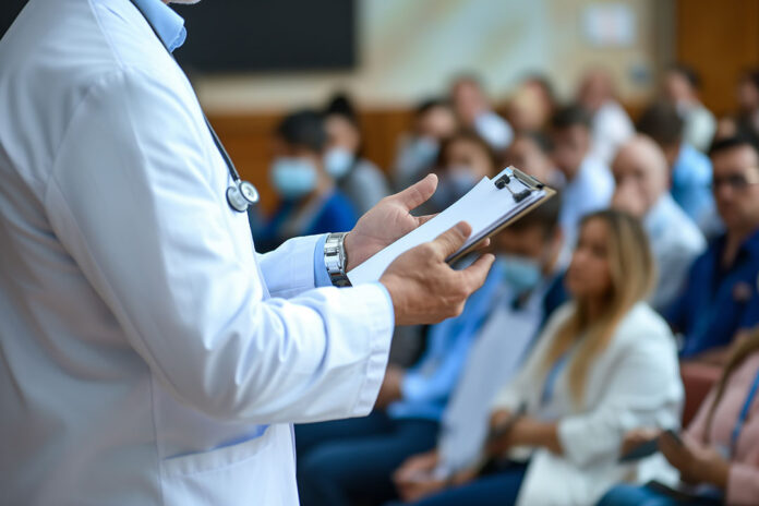 Resultado do Enamed mostra que 30% dos cursos de Medicina reprovaram.