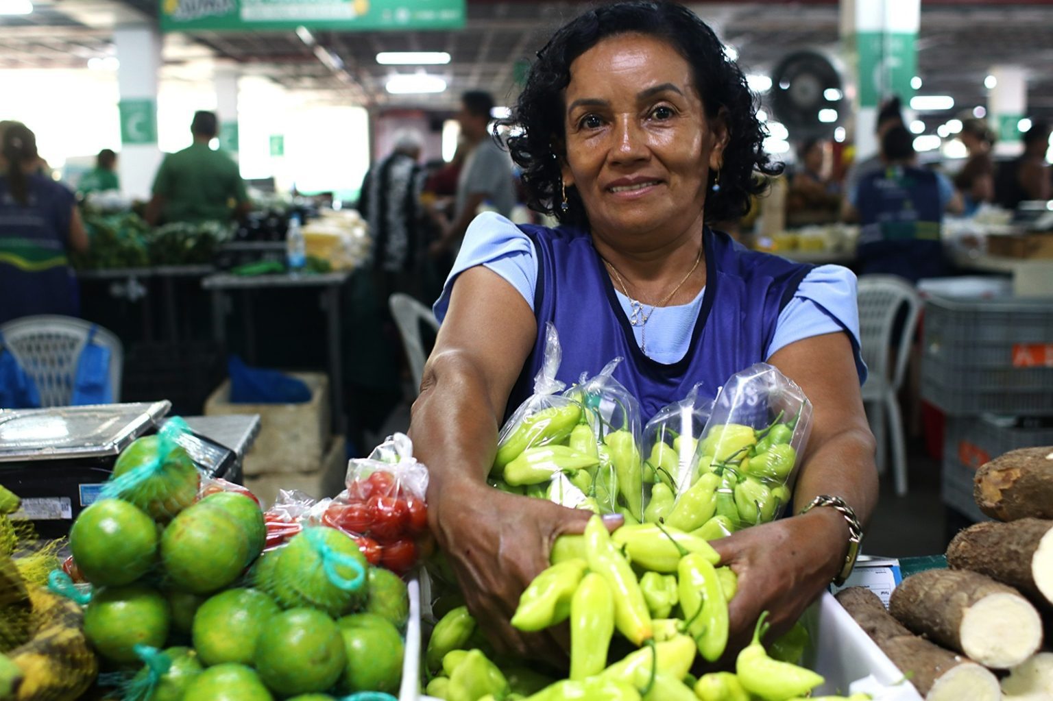 Aproveite as Feiras da ADS nesta semana. Confira a programação completa de produtos regionais em Manaus e apoie a economia solidária local.
