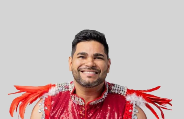 Ex-animador do Garantido é preso em Manaus suspeito de abusar de enteada de 10 anos. Entenda o caso investigado pela DEPCA e a nota da agremiação.