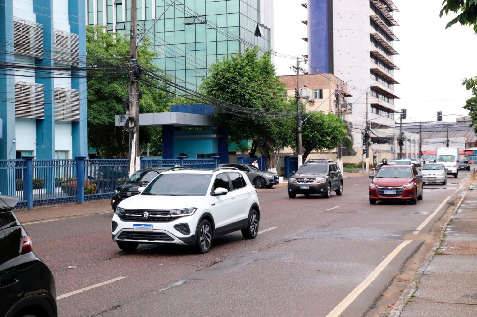 A partir de 12 de janeiro, motoristas podem solicitar desconto no IPVA pela Lei do Bom Condutor. Abatimento chega a 20% para quem não tem multas.